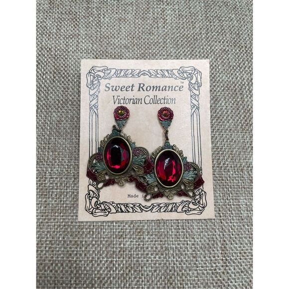 Vintage Sweet Romance Red Stone Drop Post Earrings Victorian Collection - Picture 3 of 3